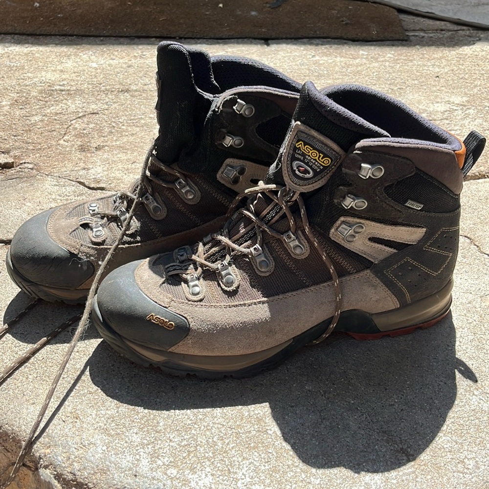 Asolo Men’s size 12 fugitive GTX hiking boots